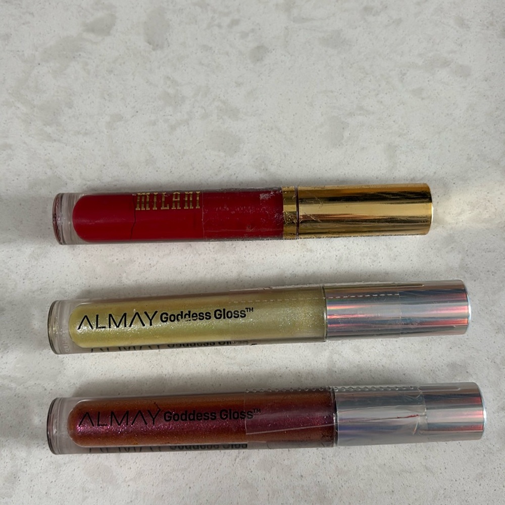 New set of 3 Almay/Milan lip gloss